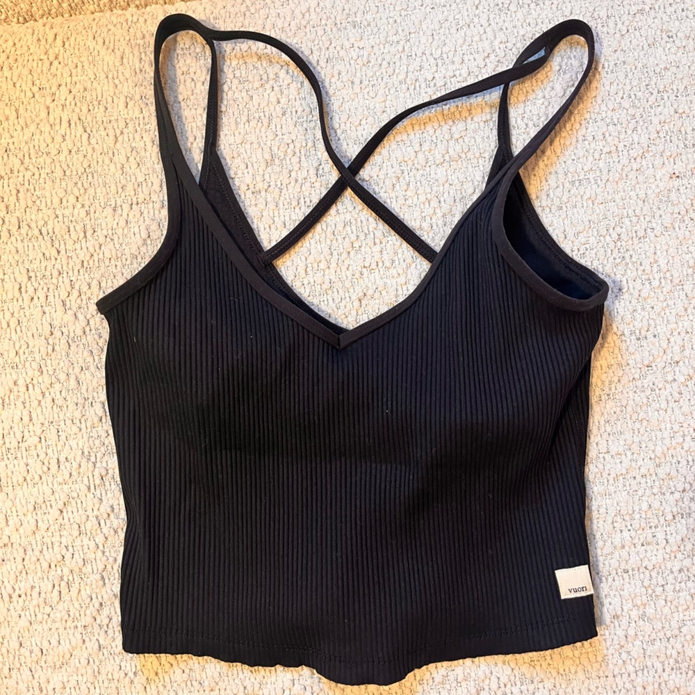 Vuori Black Ribbed Top